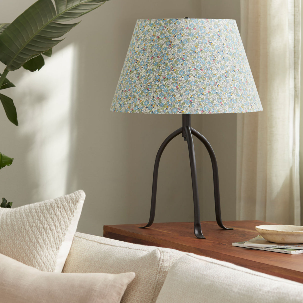   Modern European furniture - Floral Print Linen Table Lamp L - www.oroa.com | Oroa.com