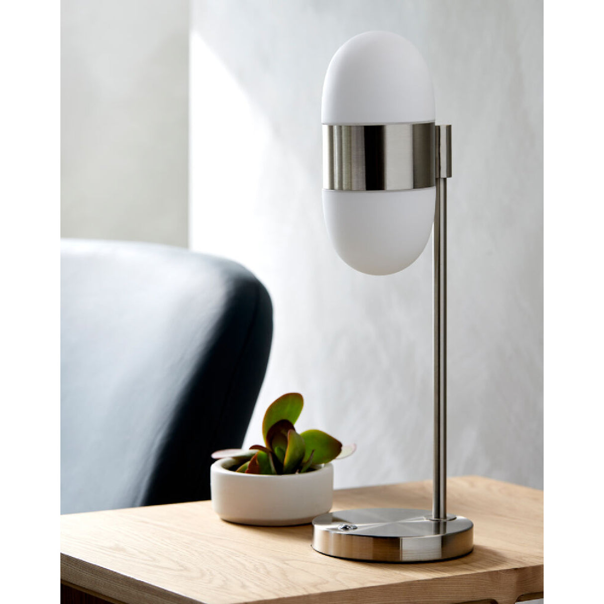   Modern European furniture - Metal Framed Glass Table Lamp - www.oroa.com | Oroa.com