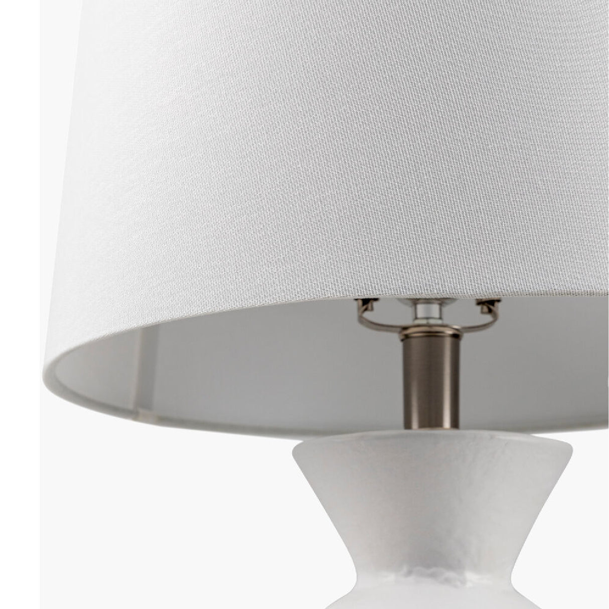   Modern European furniture - White Ceramic Sculpted Table Lamp - www.oroa.com | Oroa.com