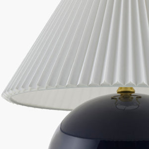   Modern European furniture - Pleated White Fabric Table Lamp - www.oroa.com | Oroa.com