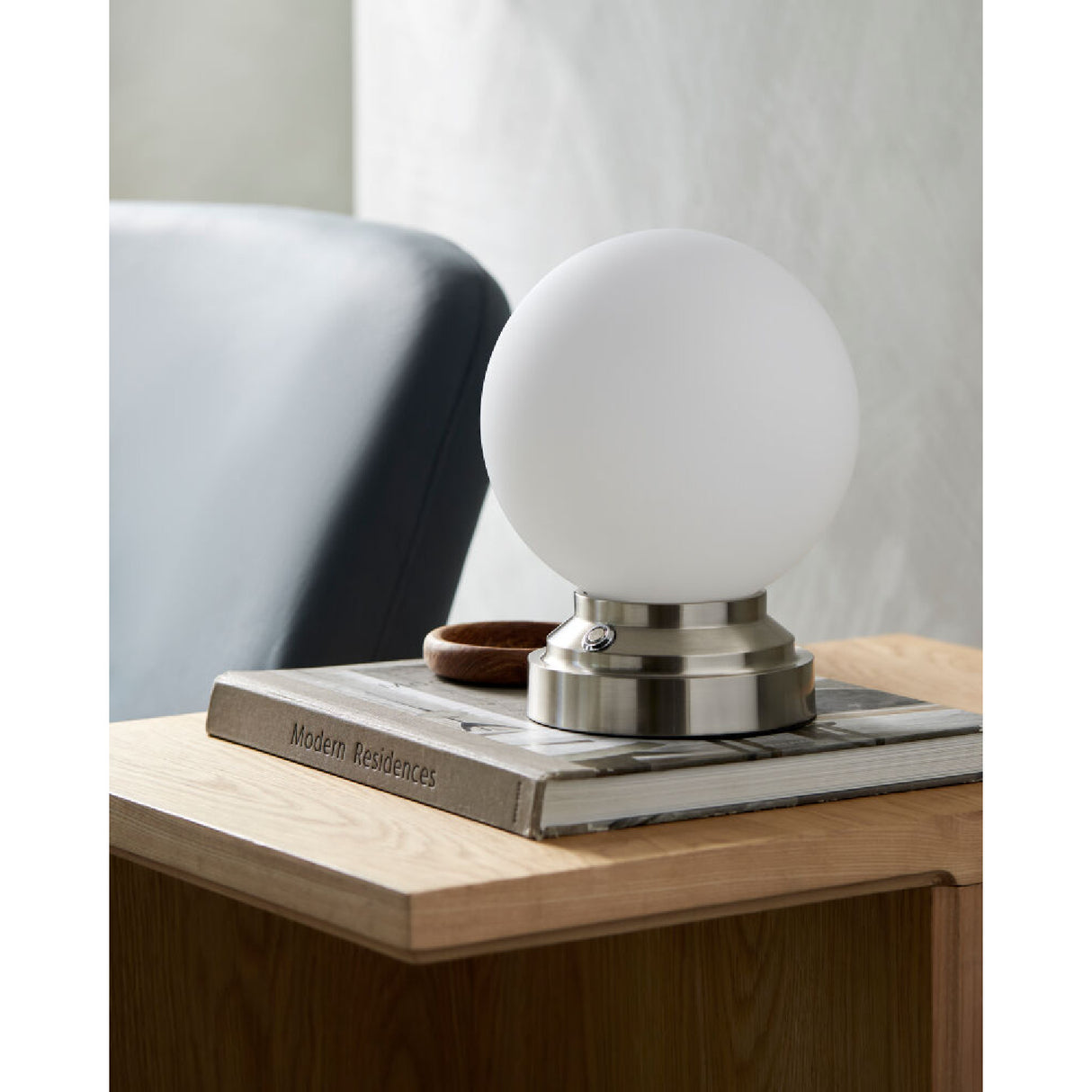   Modern European furniture - White Glass Globe Table Lamp - www.oroa.com | Oroa.com