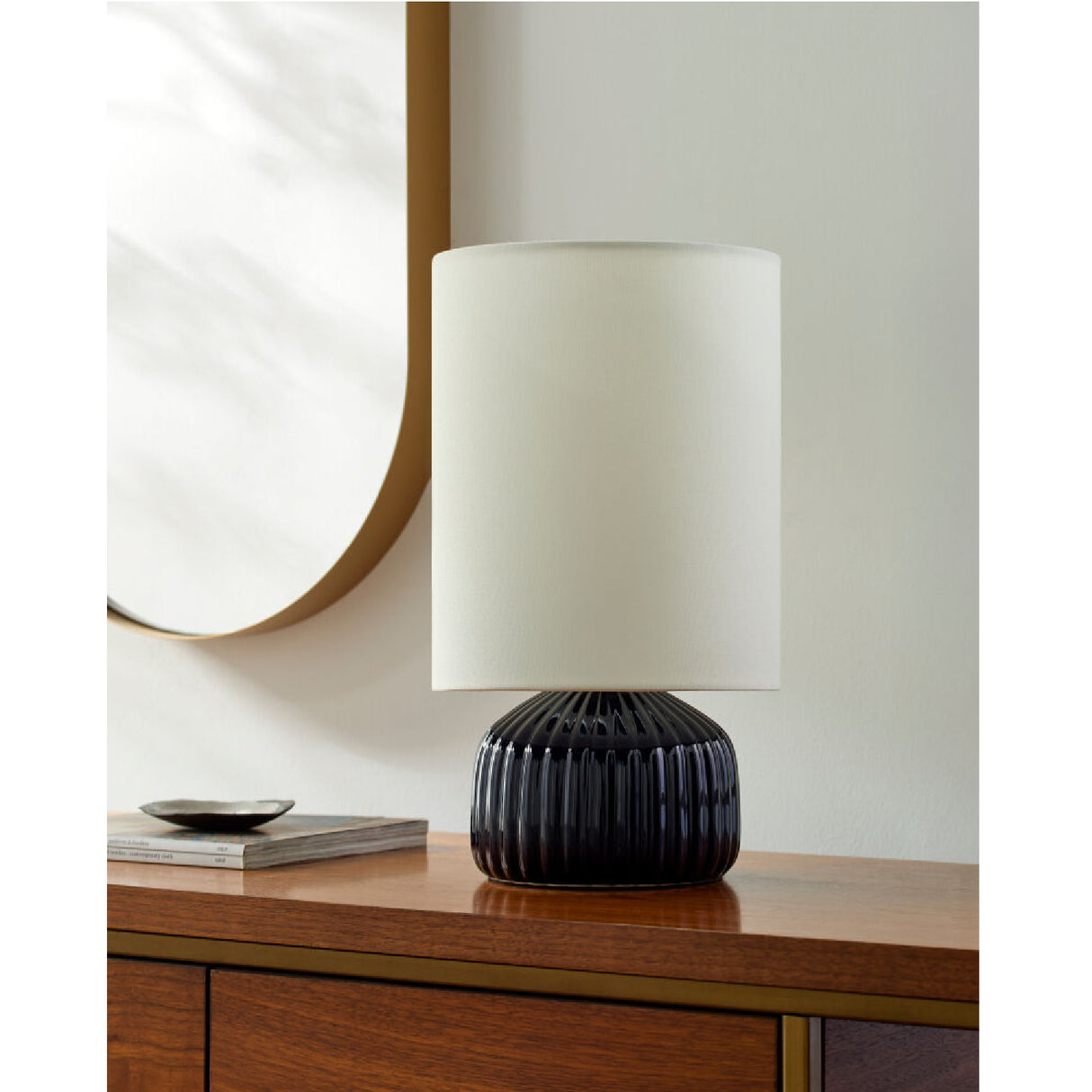   Modern European furniture - Fluted Ceramic Accent Table Lamp - www.oroa.com | Oroa.com