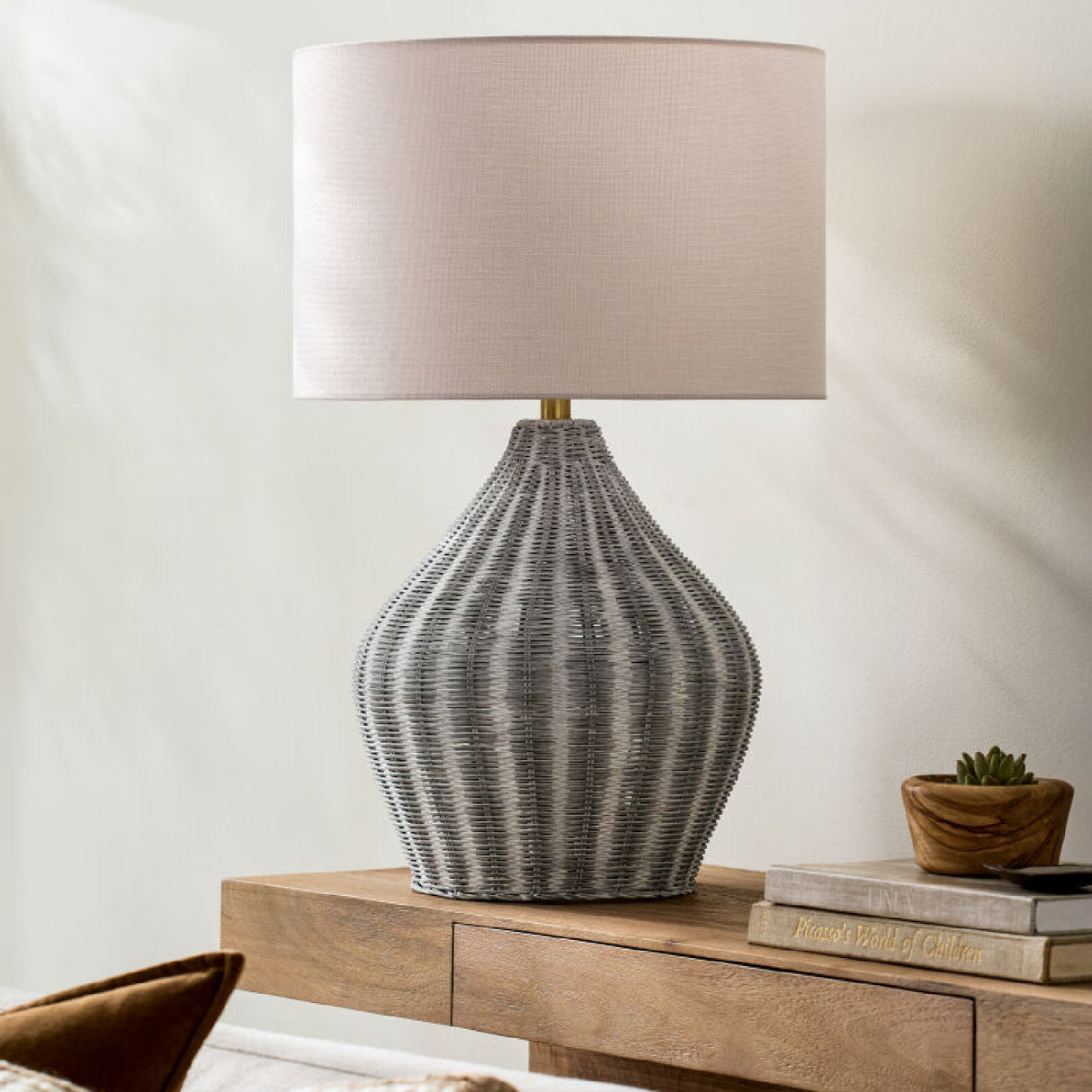   Modern European furniture - Woven Rattan Table Lamp - www.oroa.com | Oroa.com