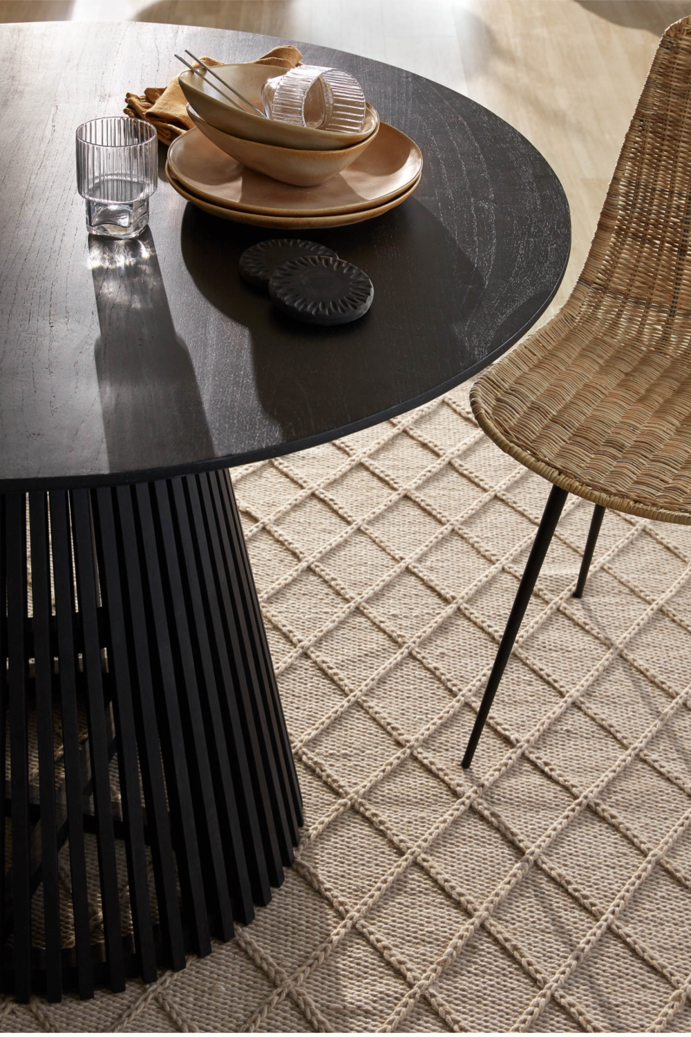   Round Black Teak Wood Pedestal Dining Table L | Oroa.com