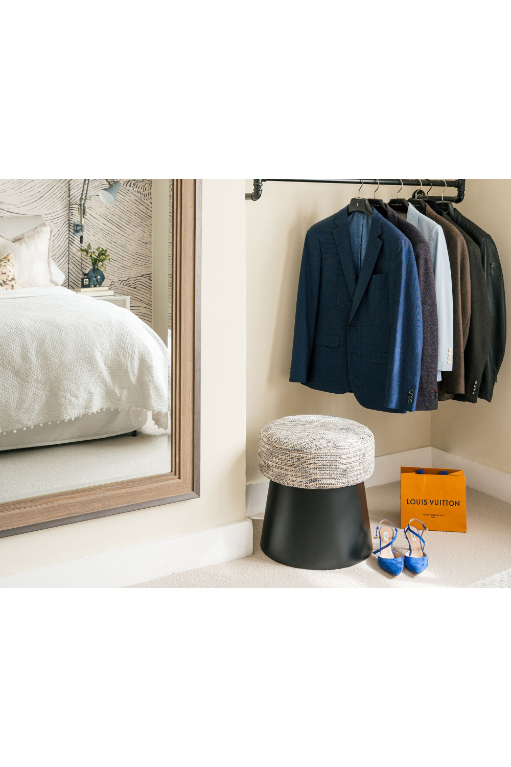   Modern Upholstered Stool | Oroa.com
