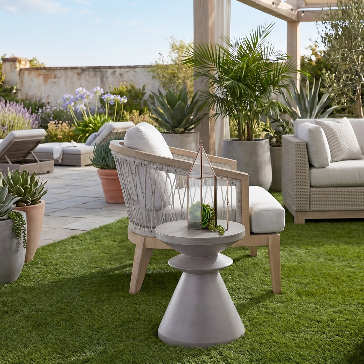   Gray Concrete Indoor/Outdoor Accent Table | Oroa.com