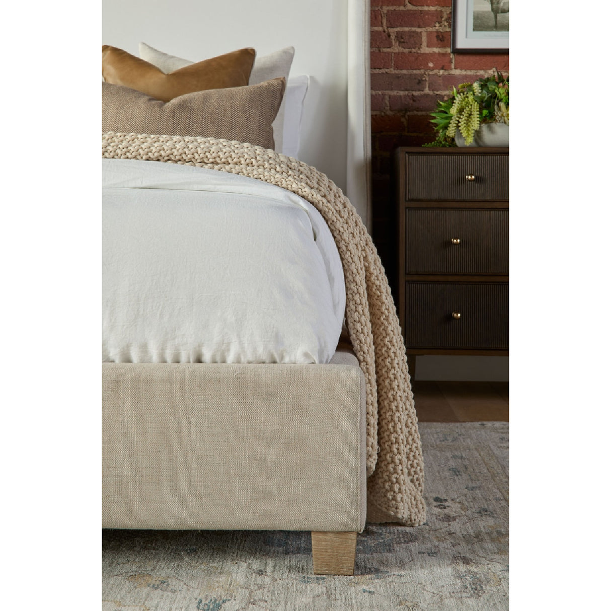   8-Drawer Oak Double Dresser | Oroa.com