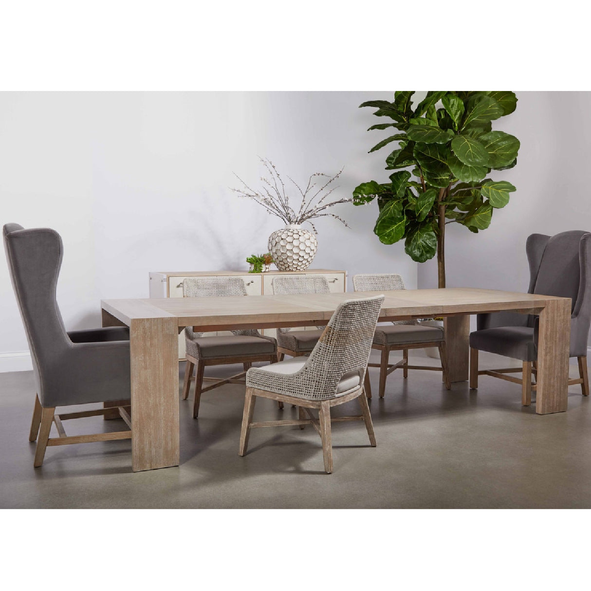   Natural Acacia Extendable Dining Table | Oroa.com