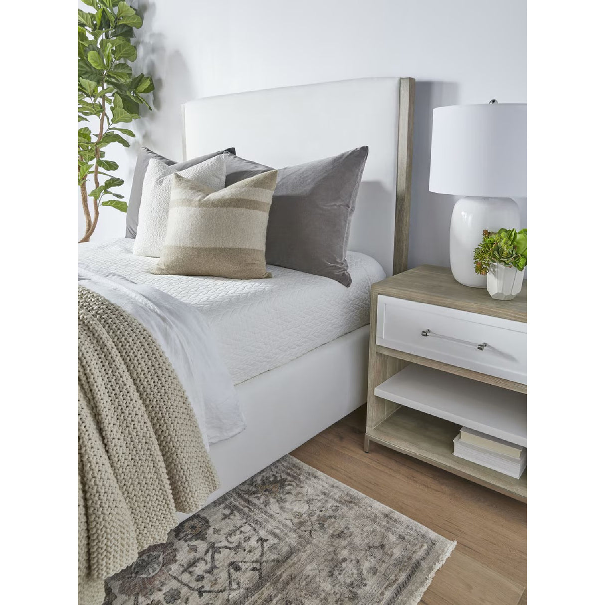  Solid Wood Framed King Bed | Oroa.com