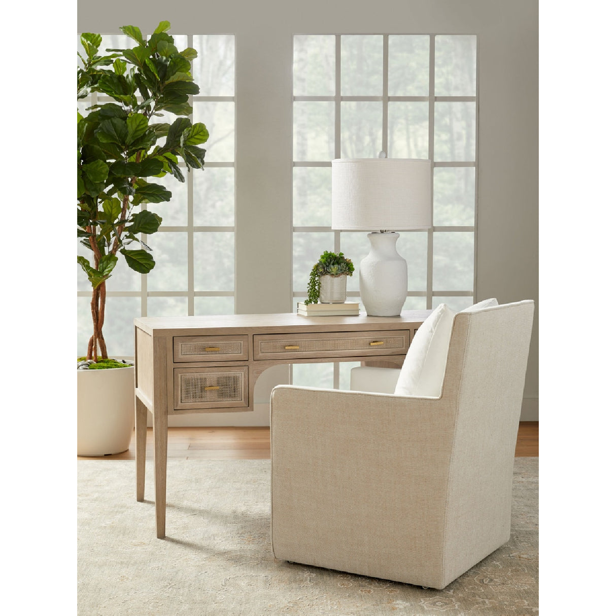   Two-Toned Wheeled Lounge Chair | Oroa.com