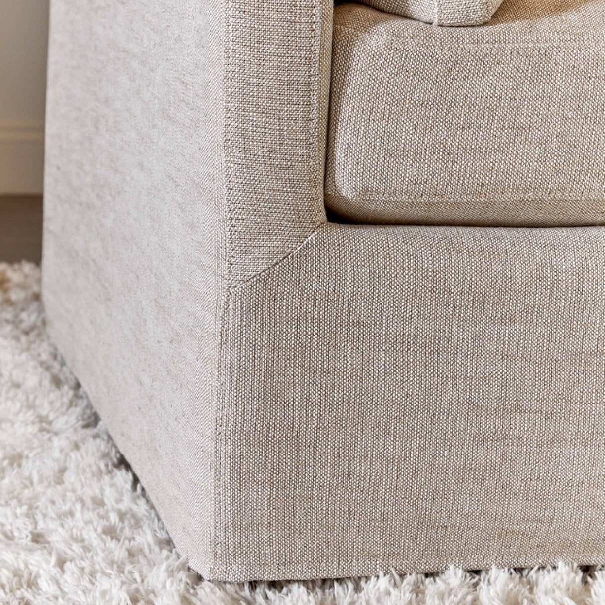   Cream Skirted Sofa | Oroa.com