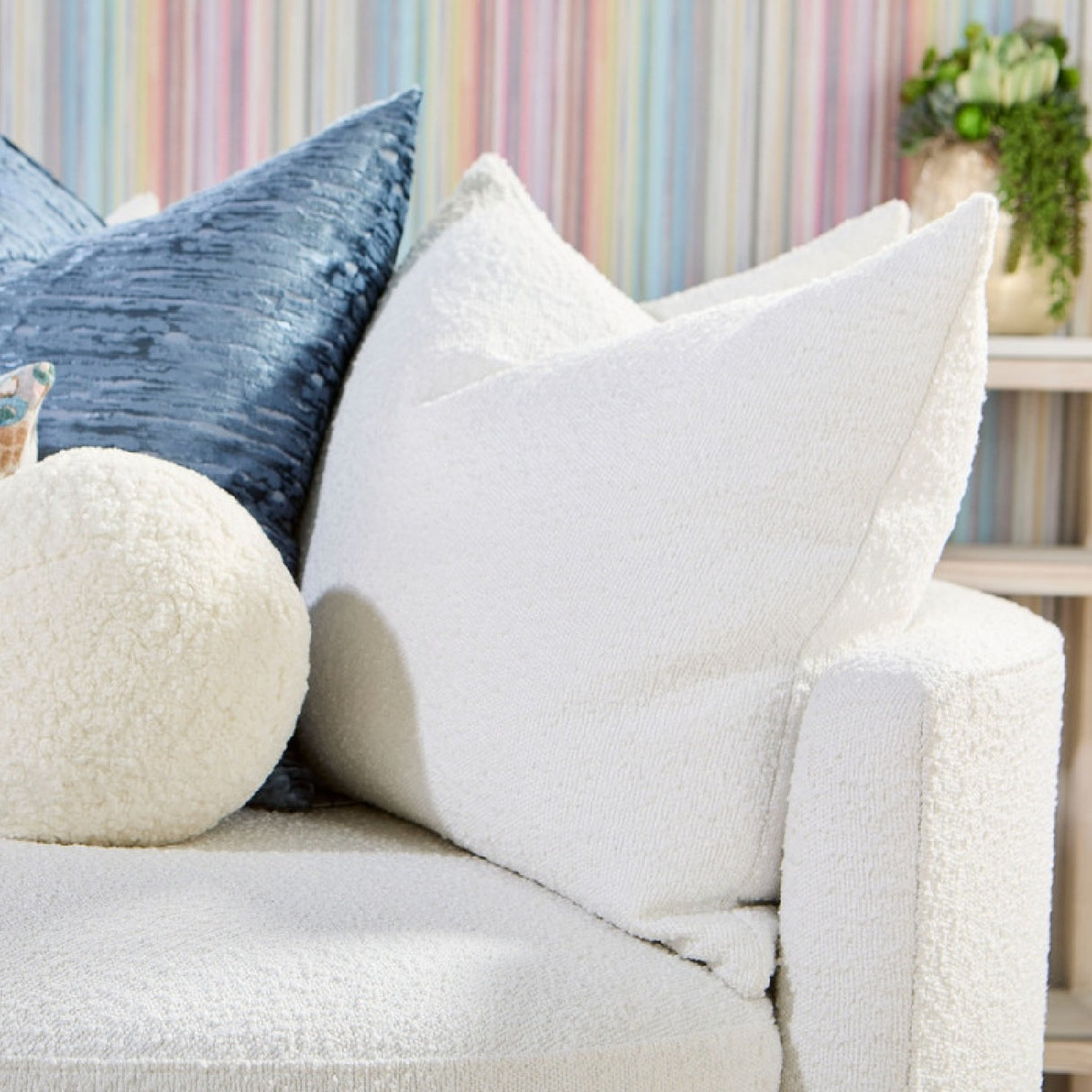   Modern European furniture - White Boucle Round Swivel Chair - www.oroa.com | Oroa.com