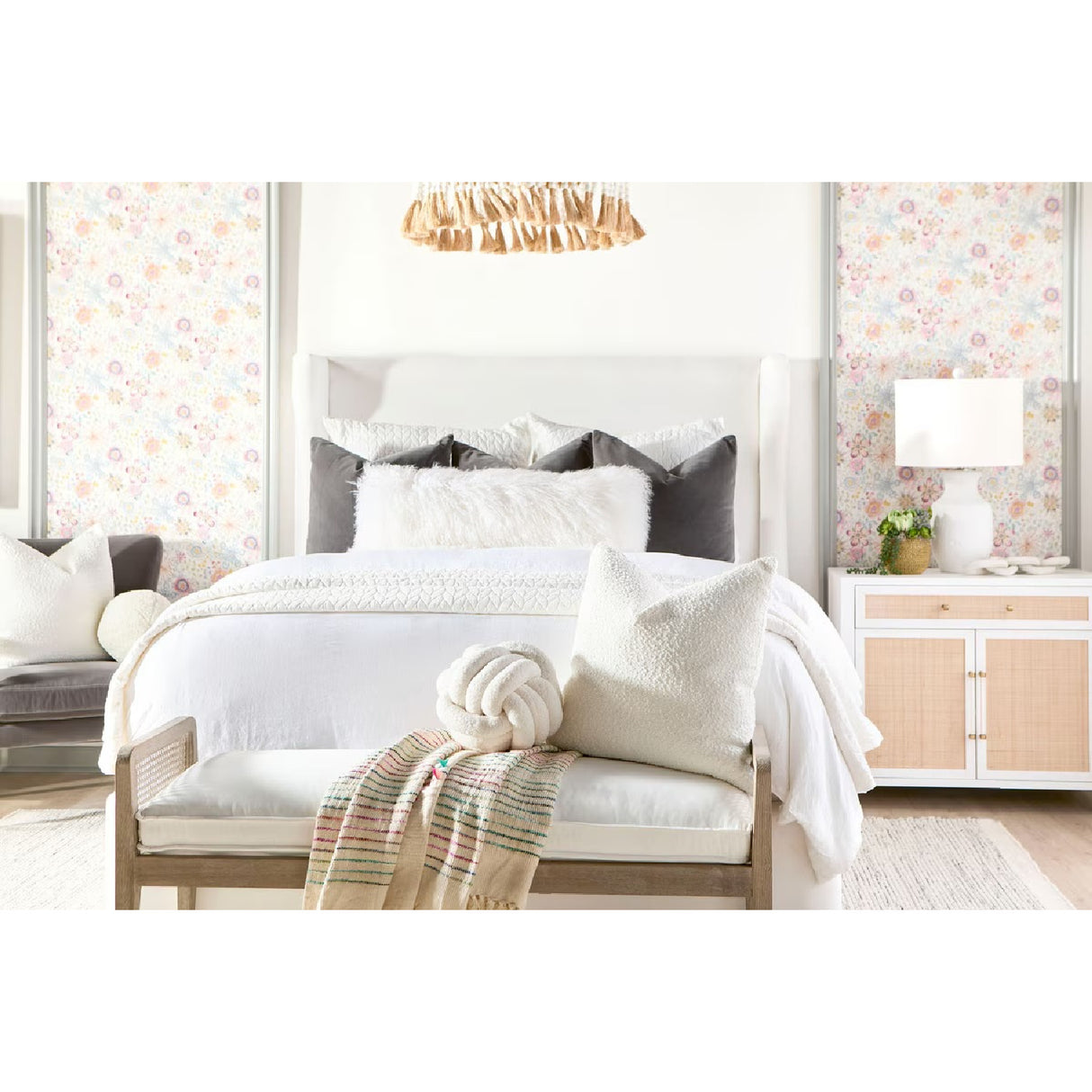   Wing-Shaped Headboard Queen Bed | Oroa.com