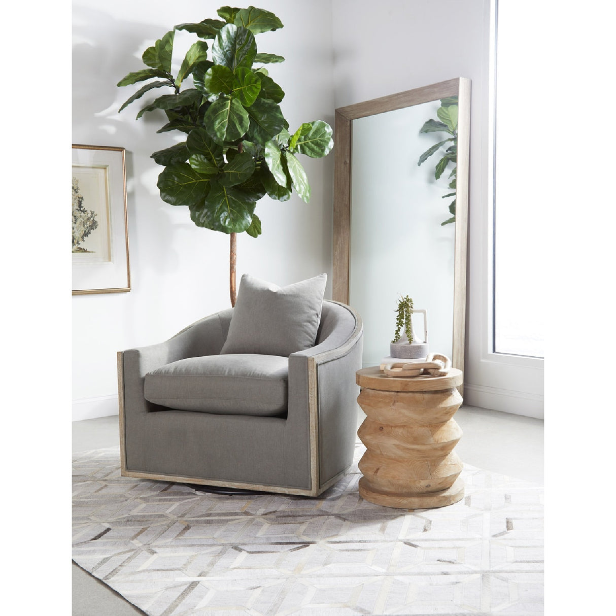   Pine Wood Cylindrical Accent Table | Oroa.com