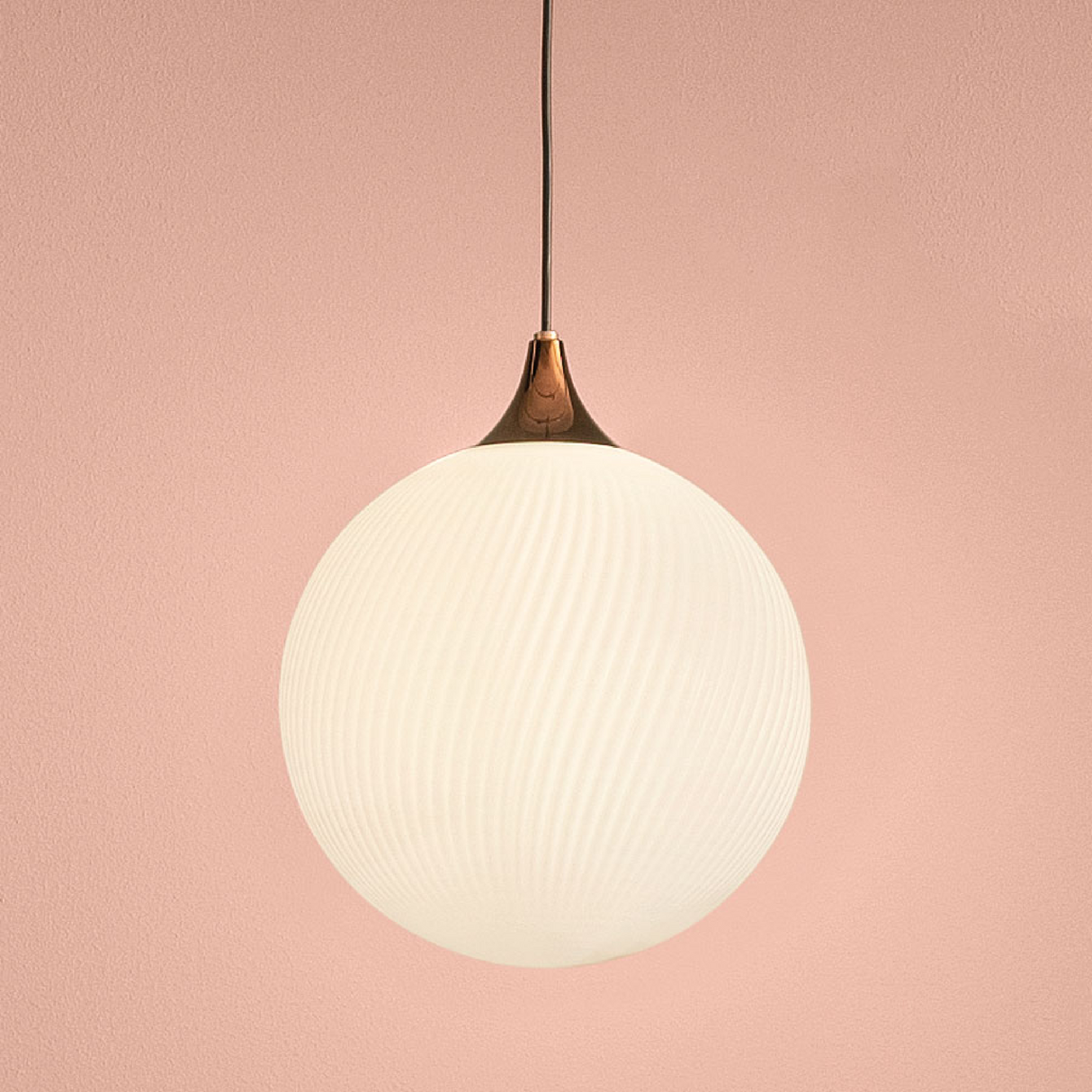   Glass Sphere Pendant Lamp | Oroa.com