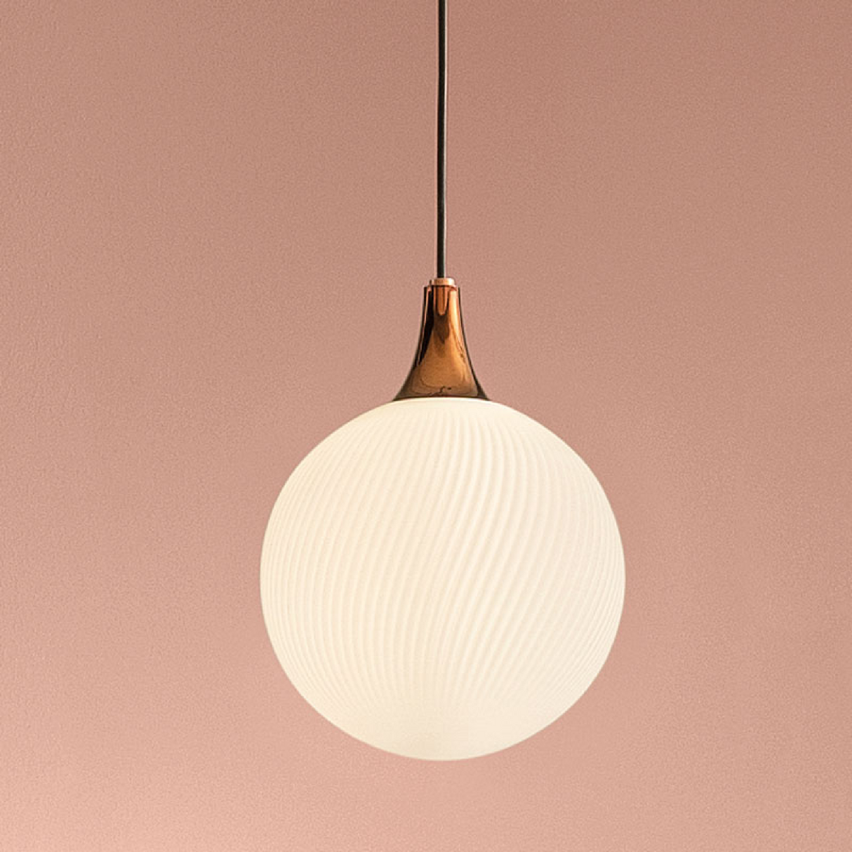   Glass Sphere Pendant Lamp | Oroa.com