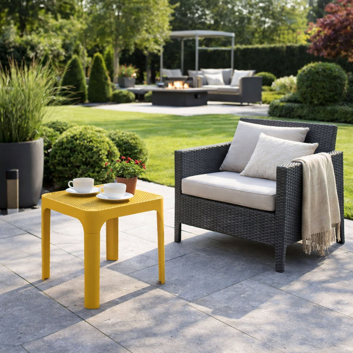   Outdoor Perforated Square Coffee table | Oroa.com