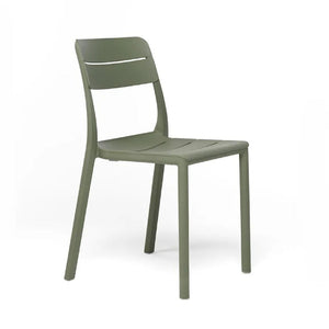   Regenerated Fiberglass Outdoor Dining Chair | Oroa.com