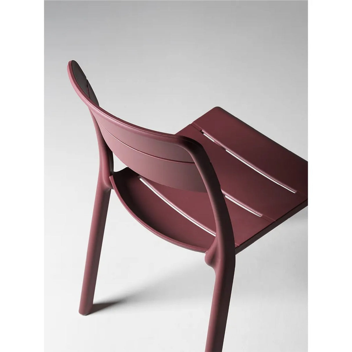   Fiberglass Outdoor Monobloc Dining Chair | Oroa.com