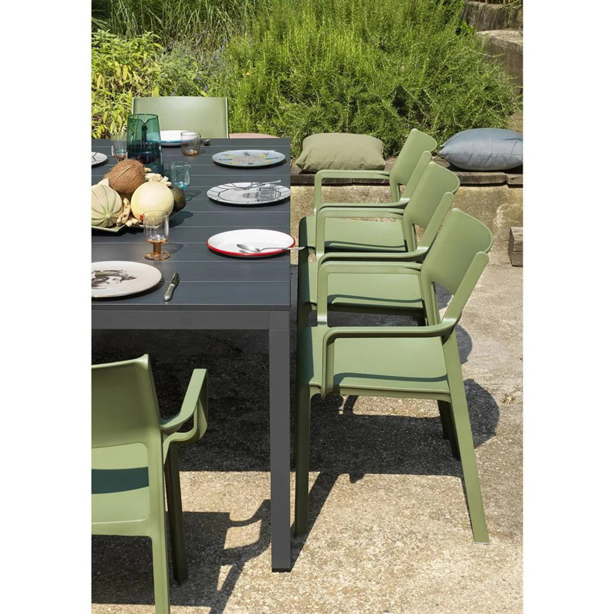   Open-back Outdoor Dining Armchair | Oroa.com