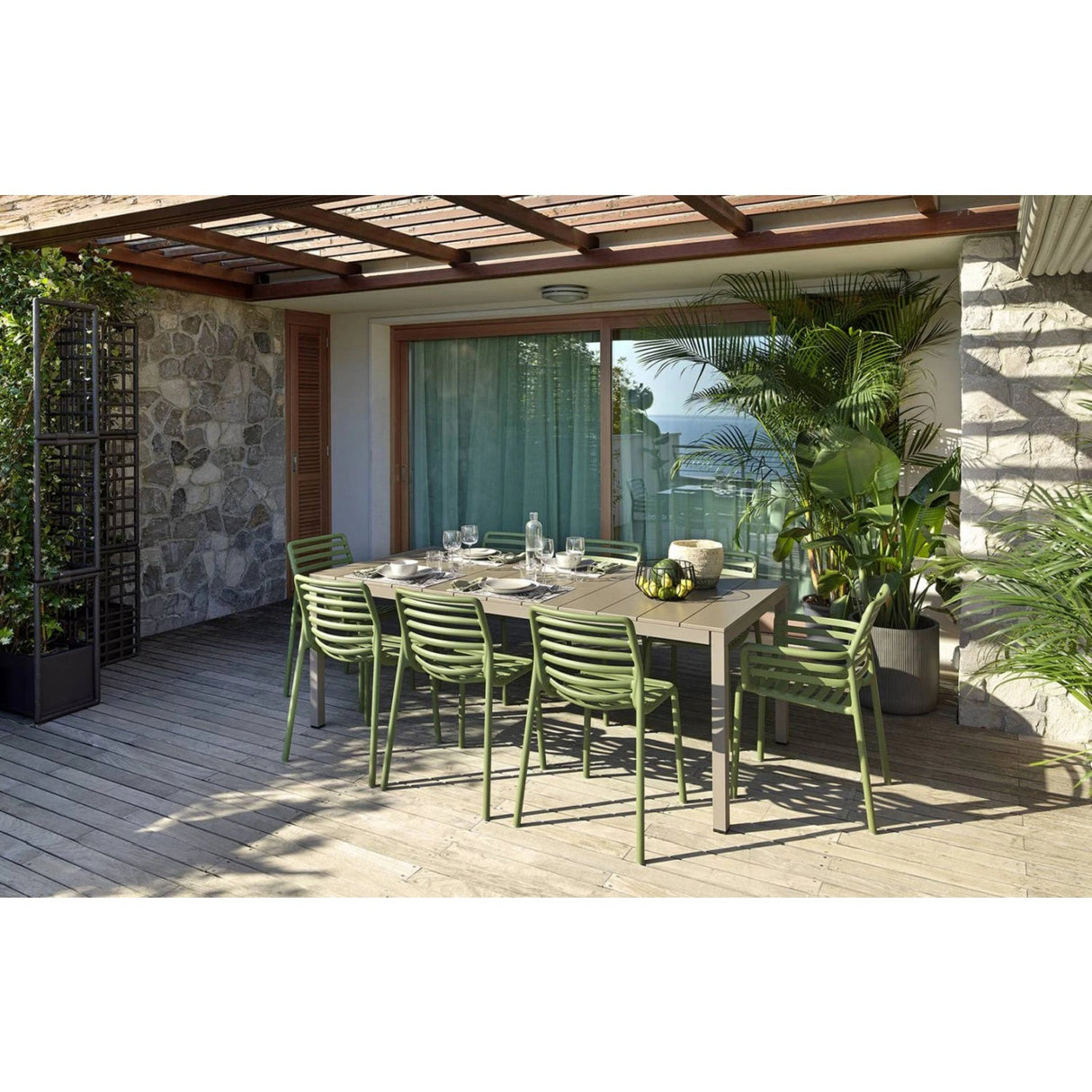   Slatted Outdoor Monobloc Dining Chair | Oroa.com