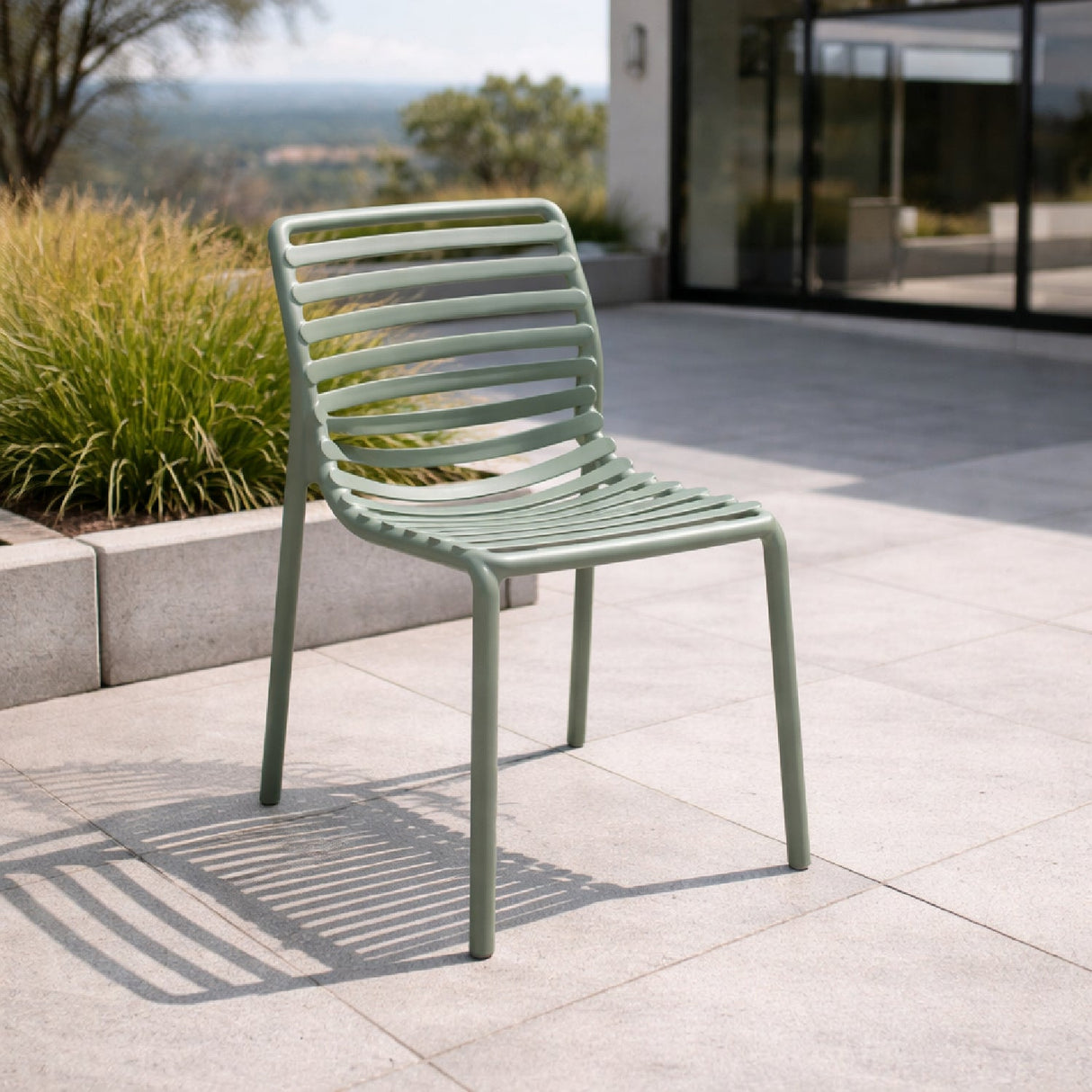   Slatted Outdoor Monobloc Dining Chair | Oroa.com