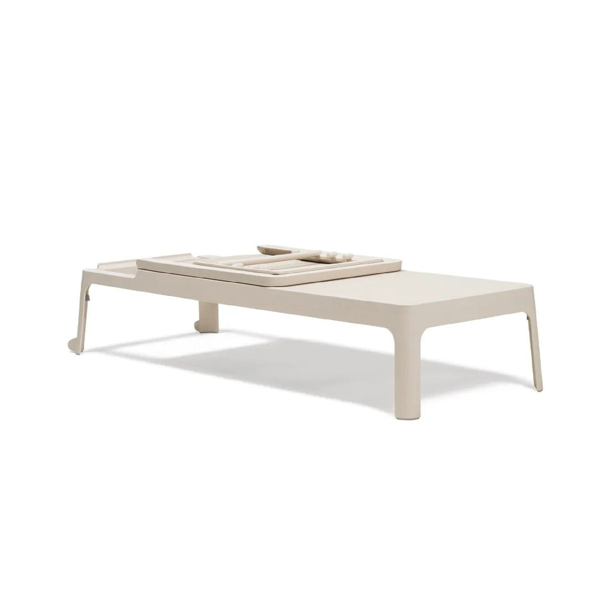   Stackable Fiberglass Outdoor Chaise Lounge | Oroa.com