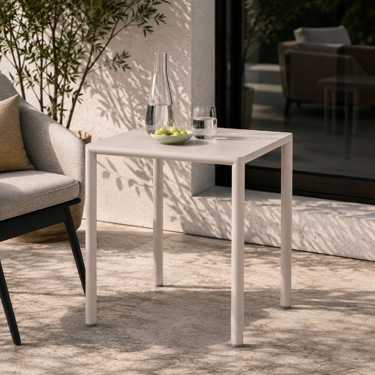   Aluminum Adjustable Outdoor Dining Table | Oroa.com