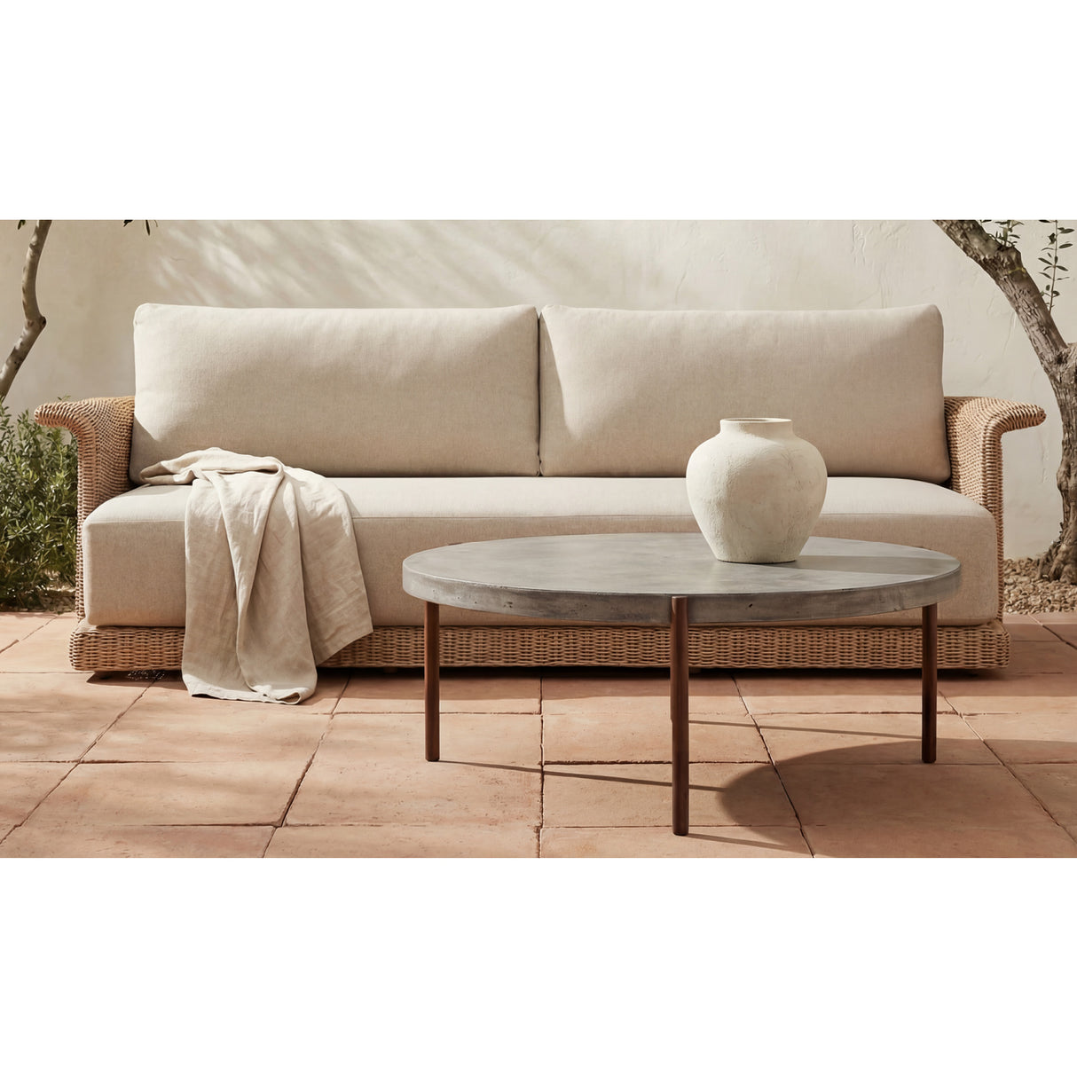   Modern European furniture - Modern Indoor/Outdoor Coffee Table - www.oroa.com | Oroa.com