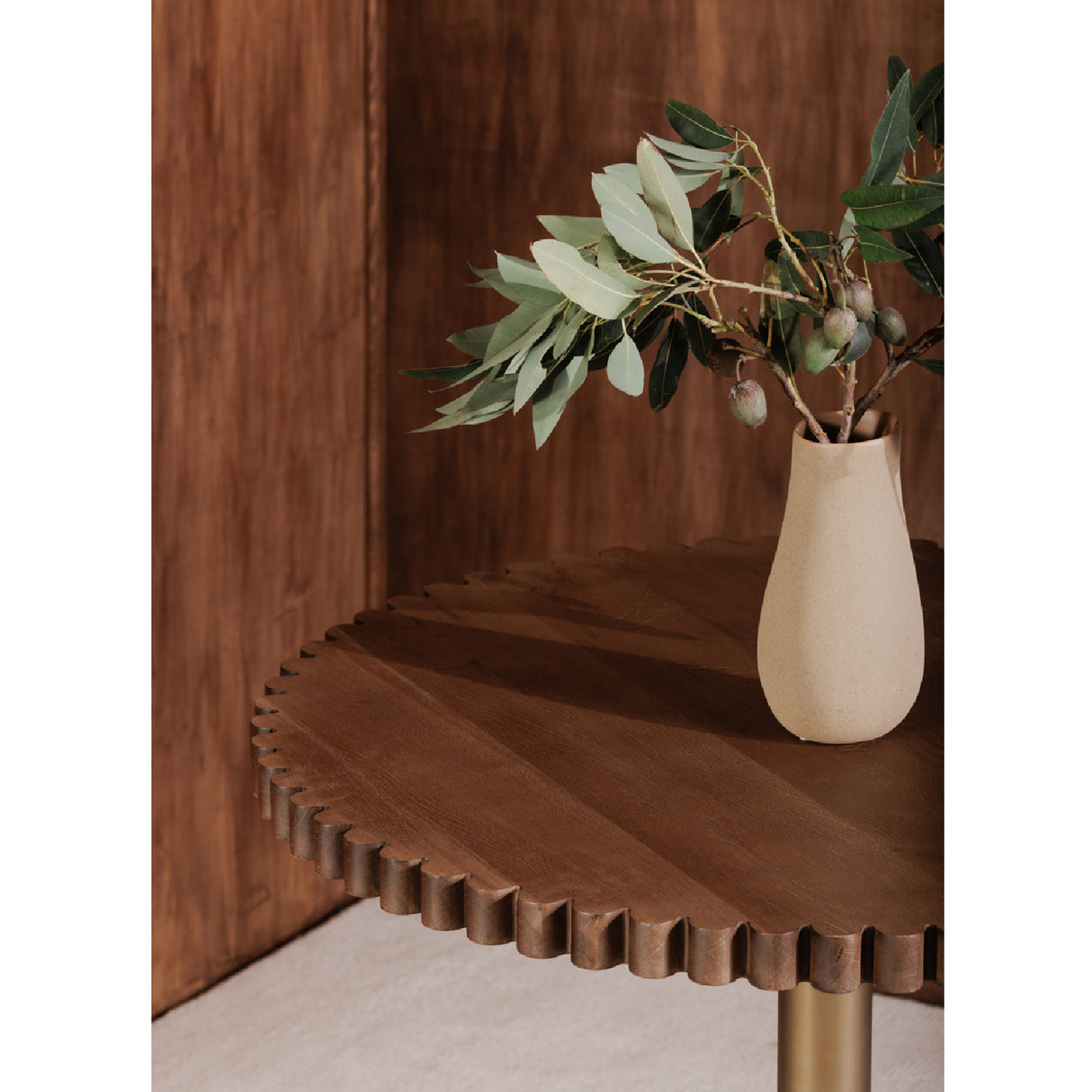   Modern European furniture - Round Scalloped Pedestal Coffee Table - www.oroa.com | Oroa.com