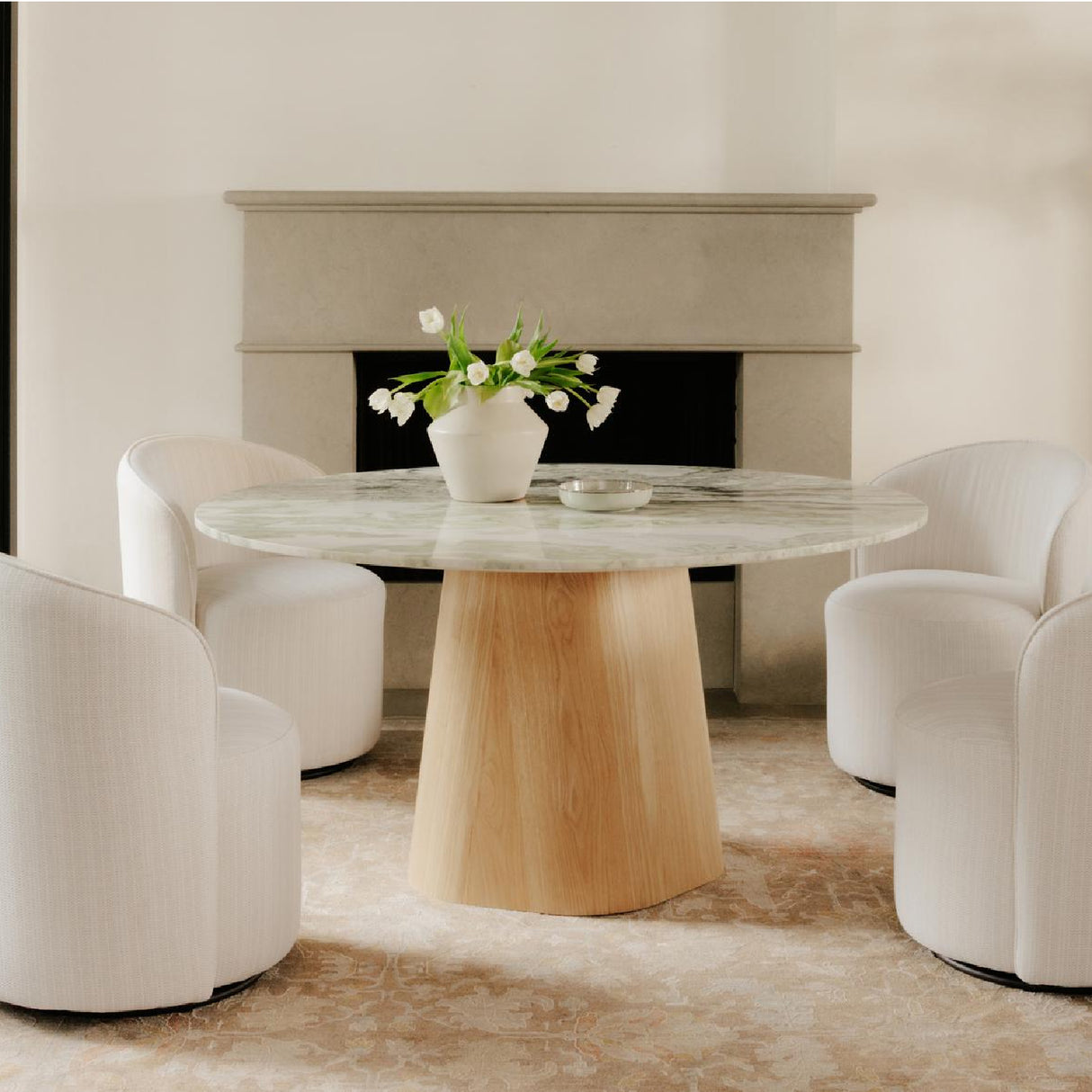   Modern European furniture - Round Onyx Marble Dining Table - www.oroa.com | Oroa.com