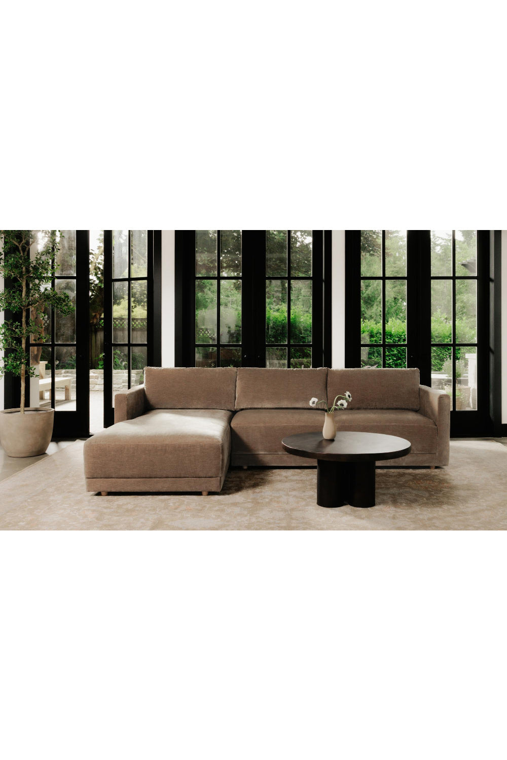   Modern European furniture - Modern Minimalist Sectional Sofa - www.oroa.com | Oroa.com