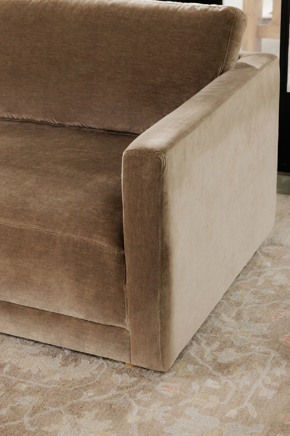   Modern European furniture - Modern Minimalist Sectional Sofa - www.oroa.com | Oroa.com