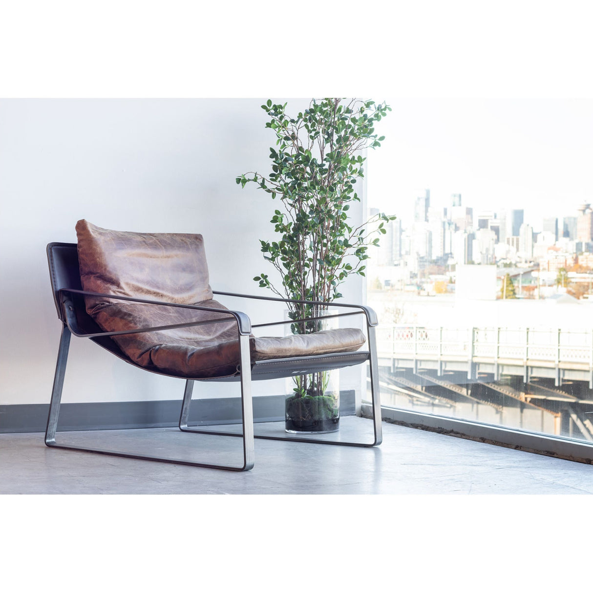   Modern European furniture - Leather Modern Classic Accent Chair - www.oroa.com | Oroa.com