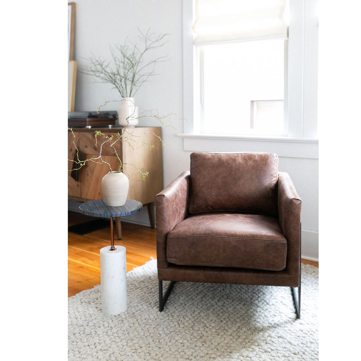   Modern European furniture - Leather Cantilevered Club Chair - www.oroa.com | Oroa.com