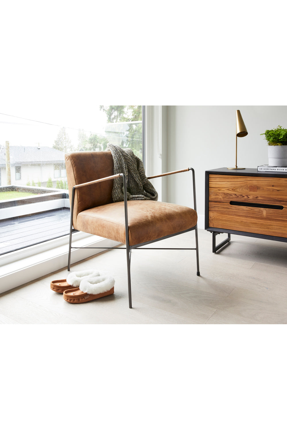   Modern European furniture - minimalist white curved sofa - www.oroa.com | Oroa.com