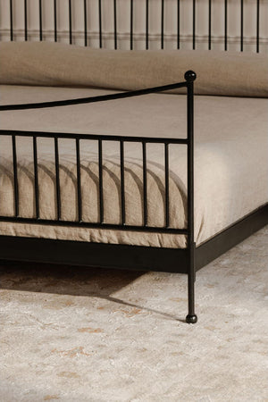   Modern European furniture - Black Iron Bed - www.oroa.com | Oroa.com