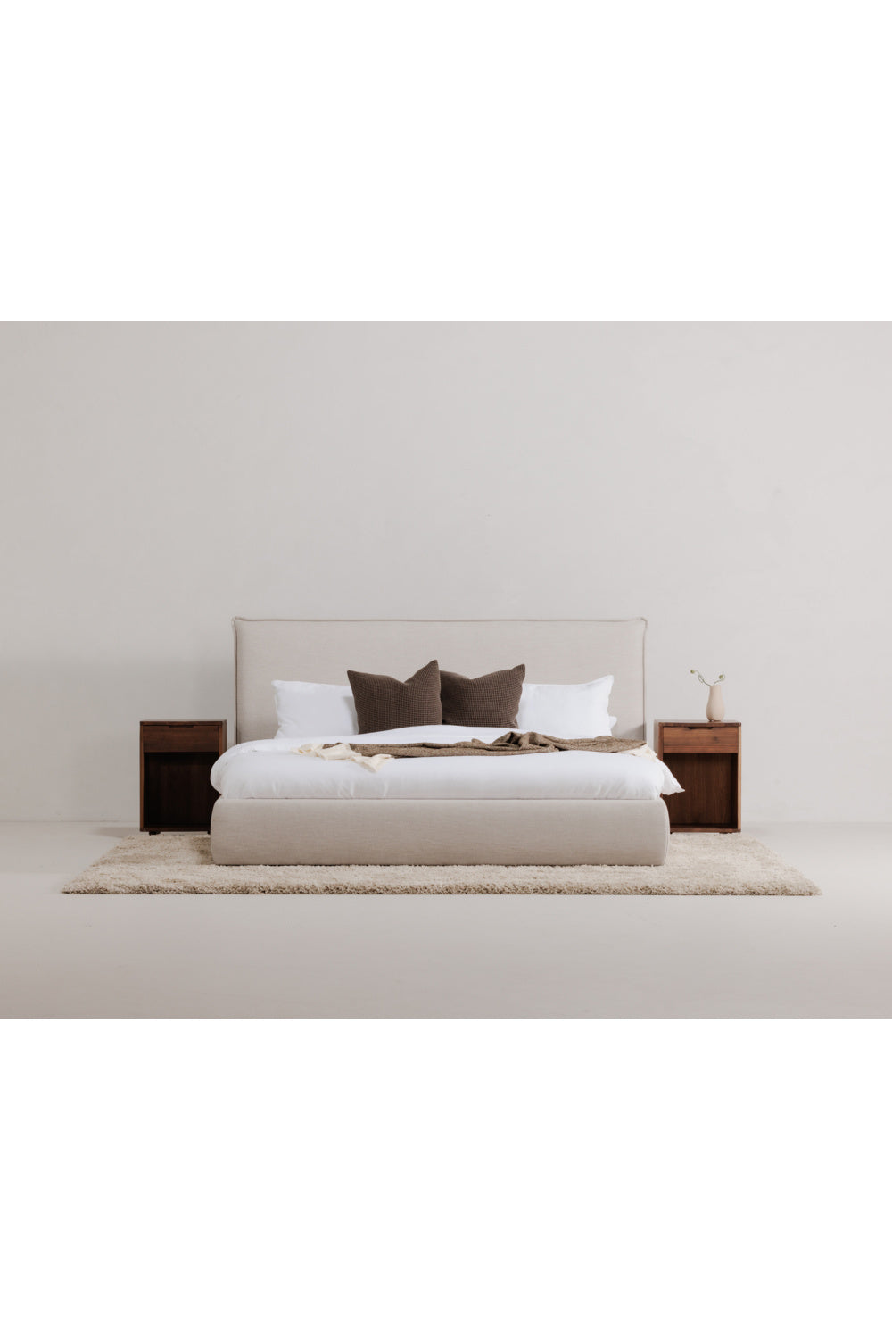   Modern European furniture - Beige Linen Blend Bed - www.oroa.com | Oroa.com