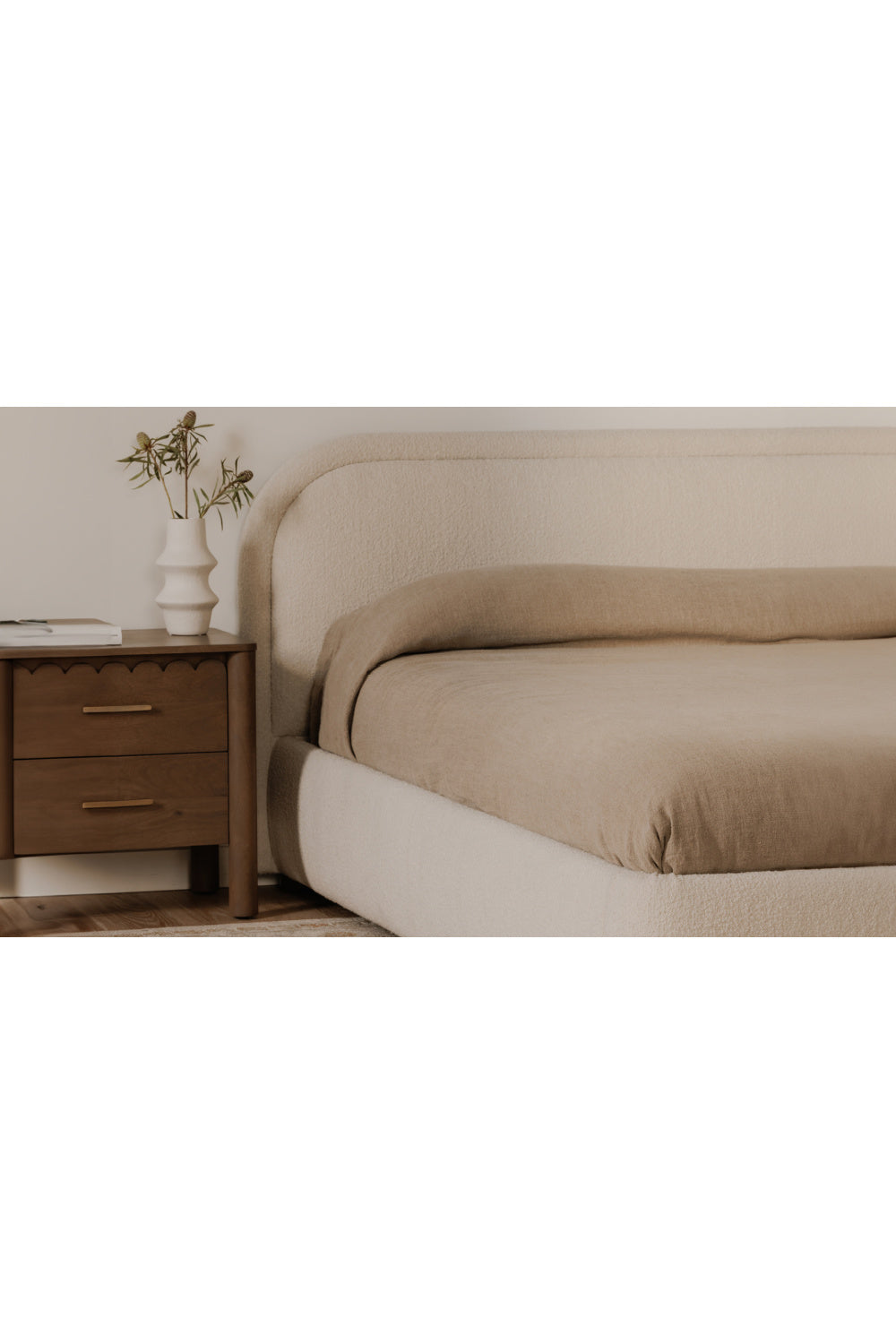   Modern European furniture - Cream Velvet King Bed - www.oroa.com | Oroa.com