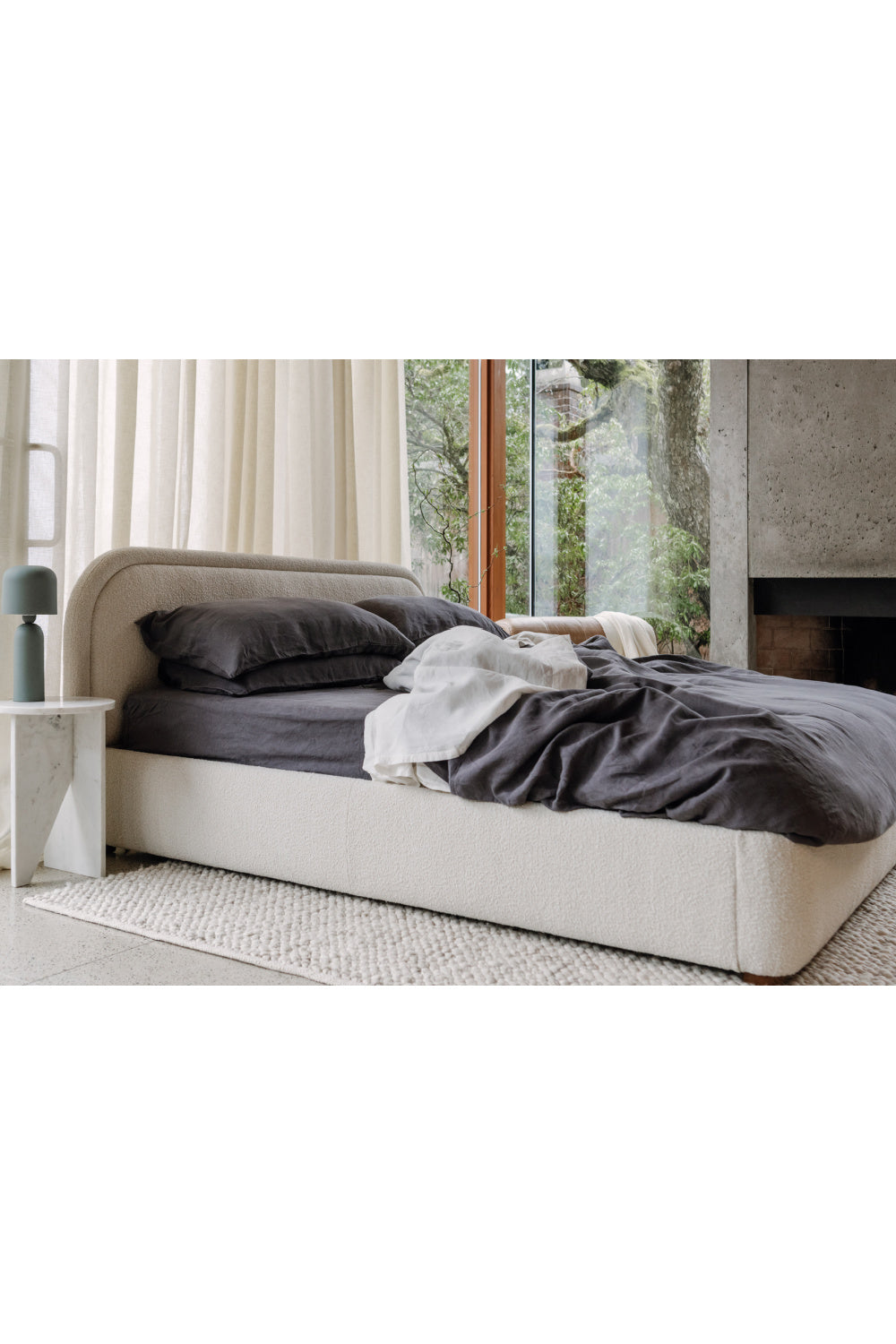   Modern European furniture - Cream Velvet King Bed - www.oroa.com | Oroa.com