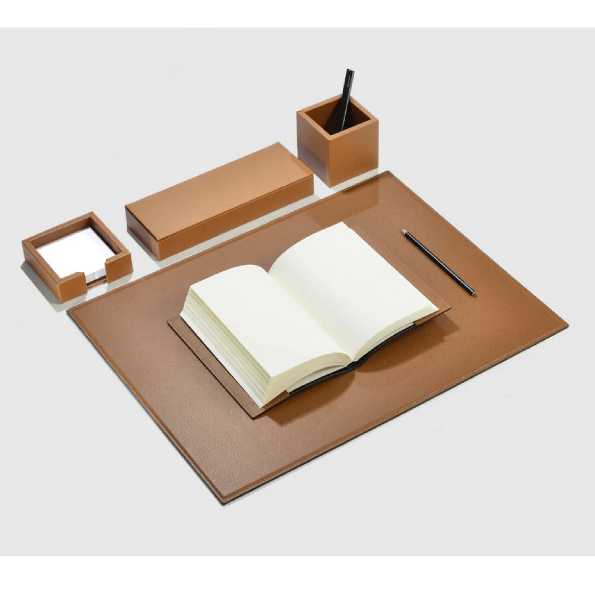   Leather Lidded Pencil Box | Oroa.com