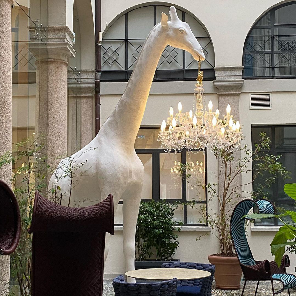   Outdoor Giraffe Statue Chandelier | Oroa.com