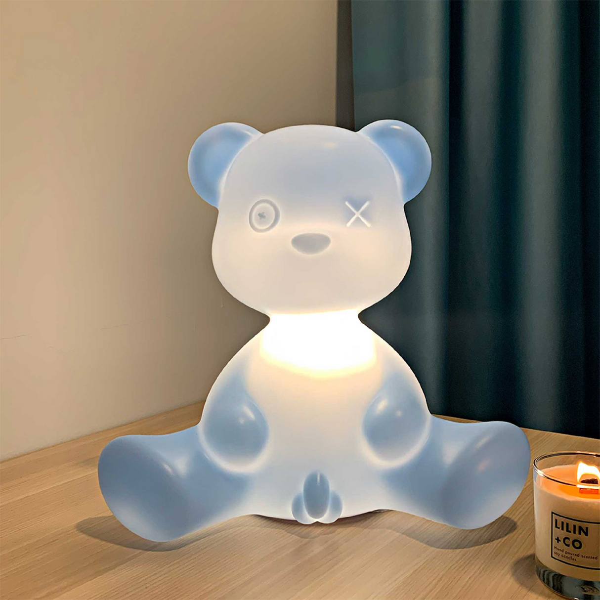   Colored Modern Table Lamp | Oroa.com