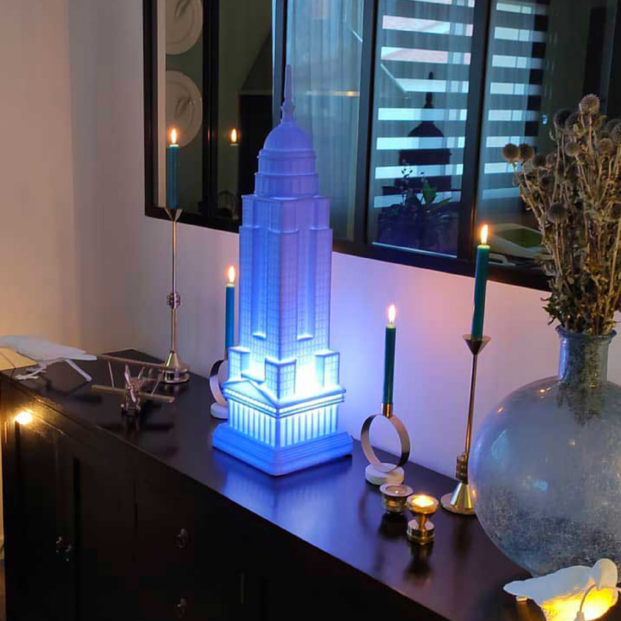   White Architectural Rechargeable LED Lamp | Oroa.com