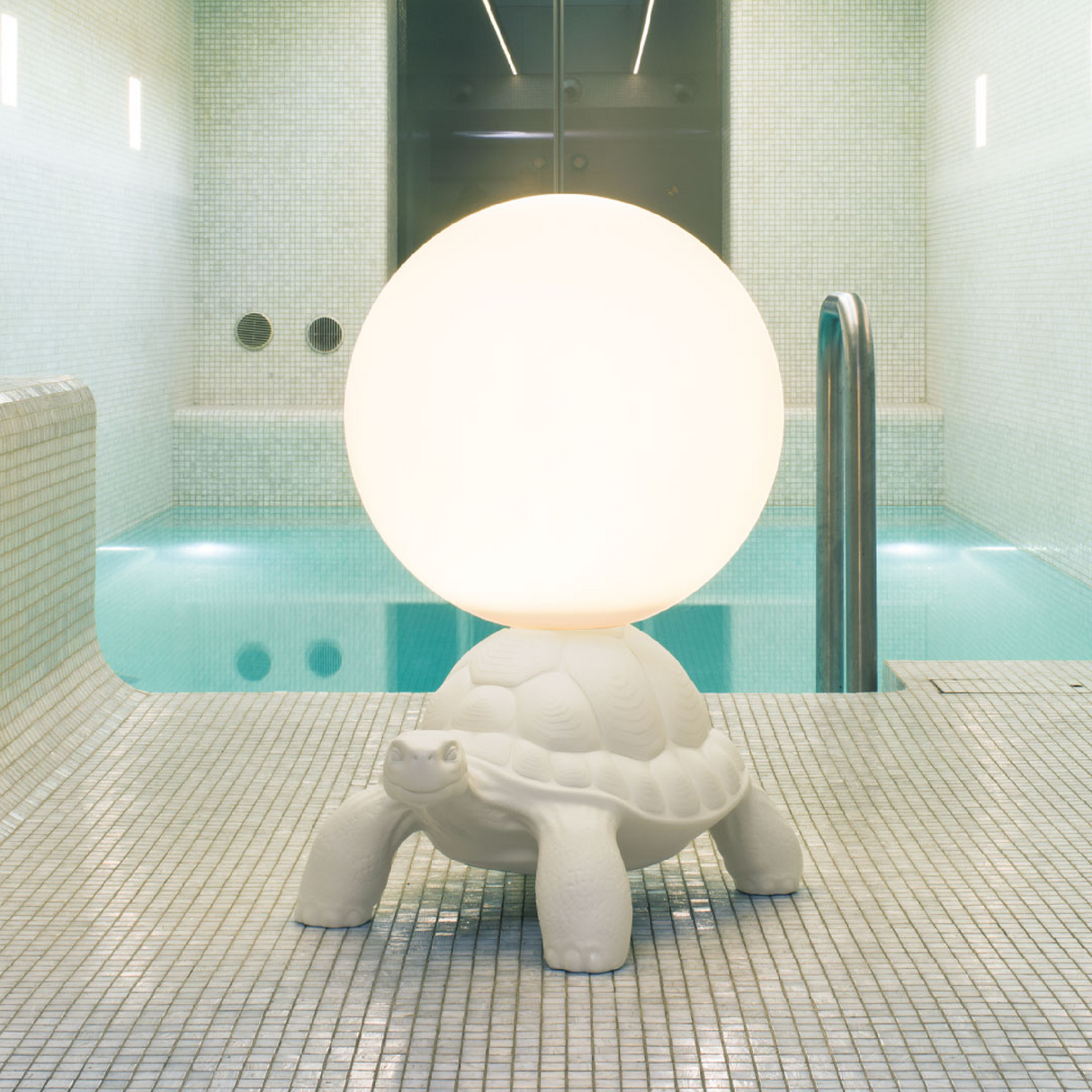   Modern Decorative Lamp | Oroa.com