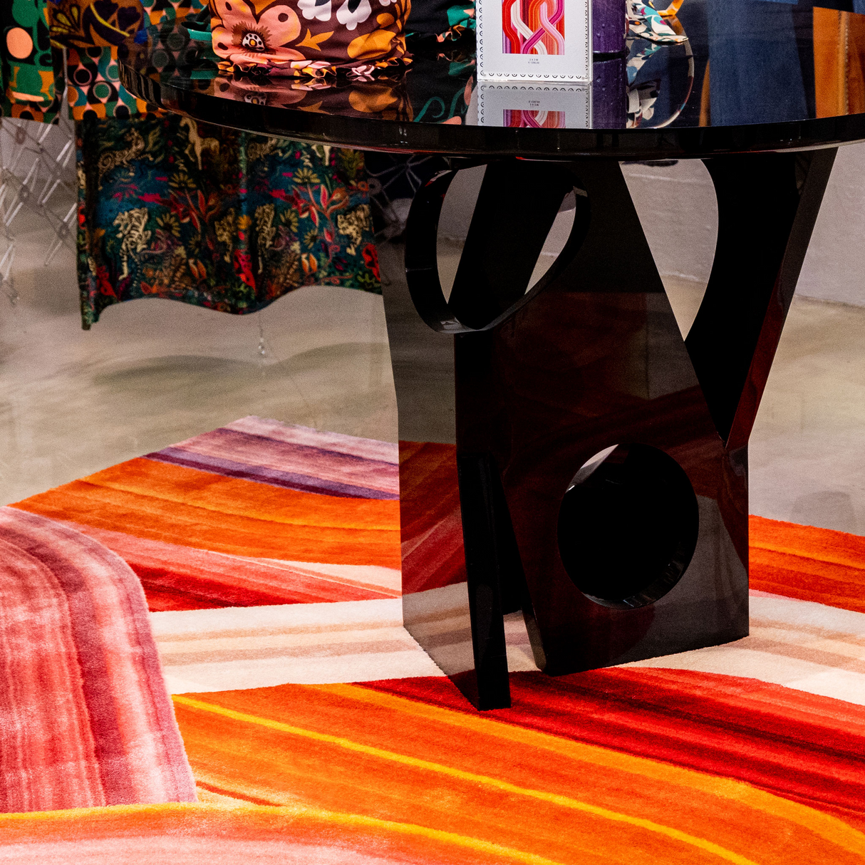   Interweave Pattern Rug 6'6" x 10' | Oroa.com
