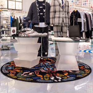   Foot Prints Round Rug | Oroa.com