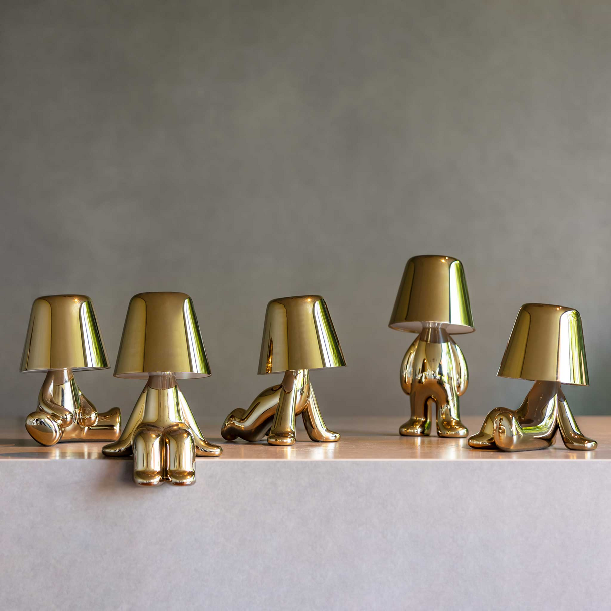   Metallic Child Figurine LED Lamp | Oroa.com