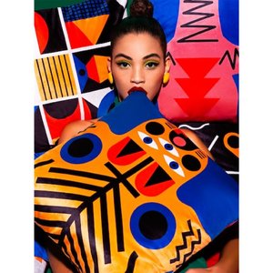   Graphic Print Cushion | Oroa.com