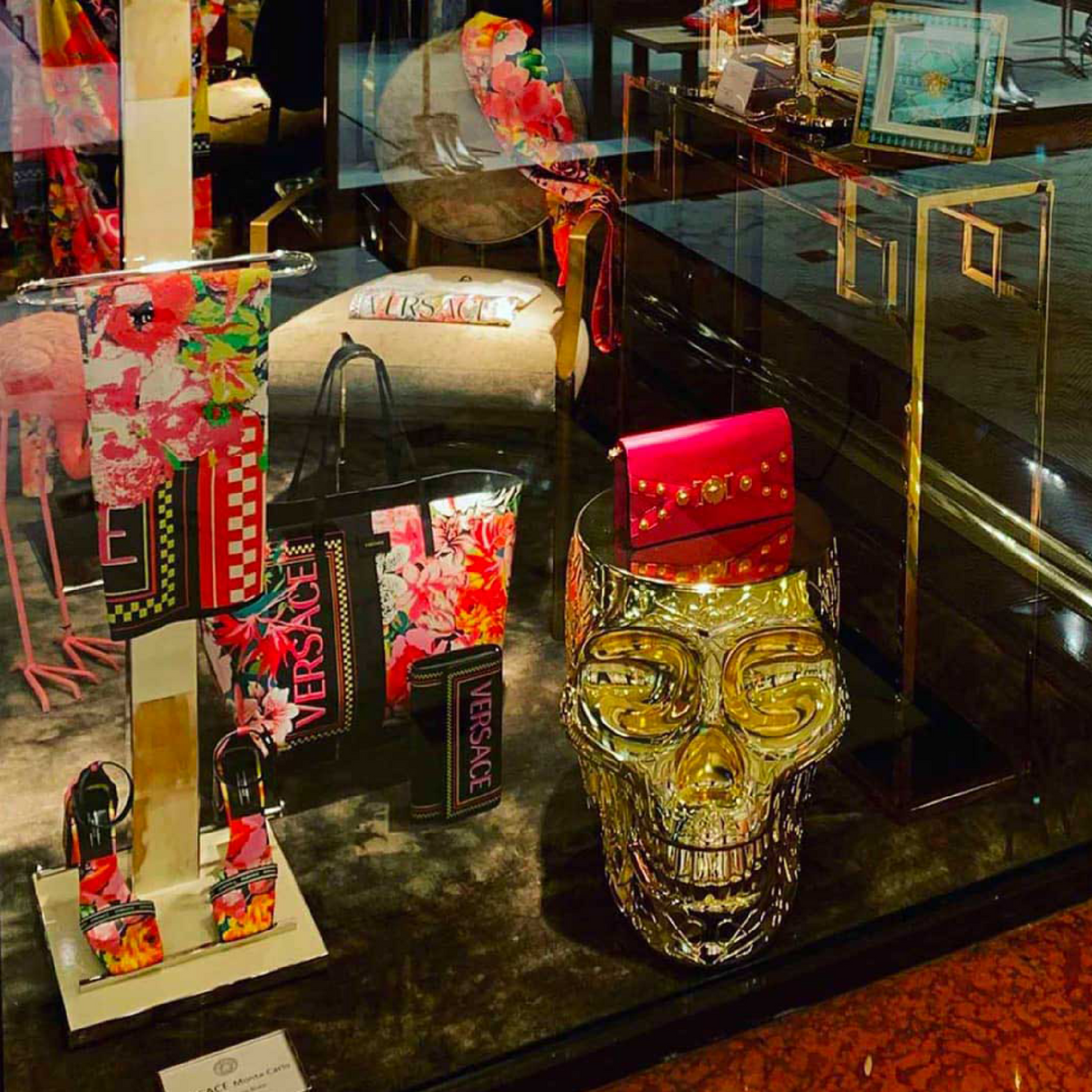   Skull-Shaped Stool Side Table | Oroa.com